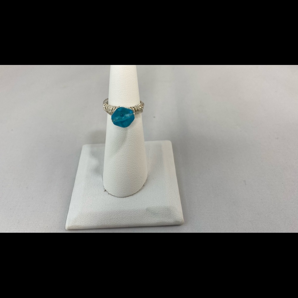 Handmade Ring Glass Bead Silver Tone Wire - Picture 10 of 11